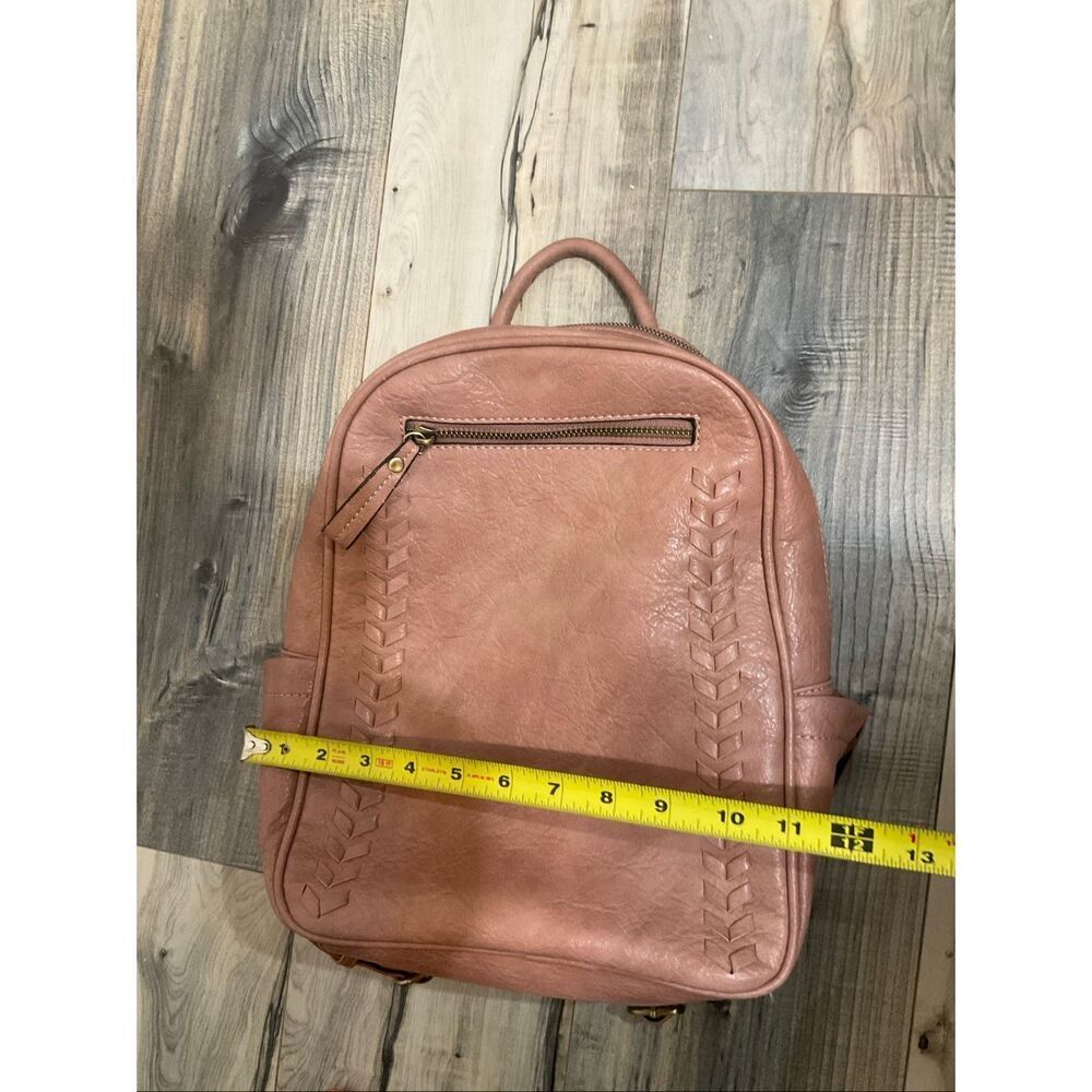 Jessie & James handbags Madison concealed carry backpack color TAUPE faux leathe - Picture 12 of 13